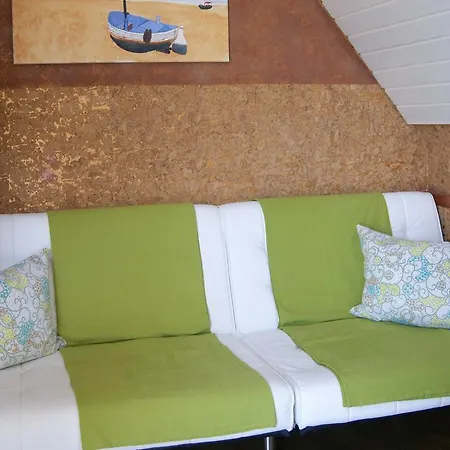 Haus Rebstein Гостевой дом